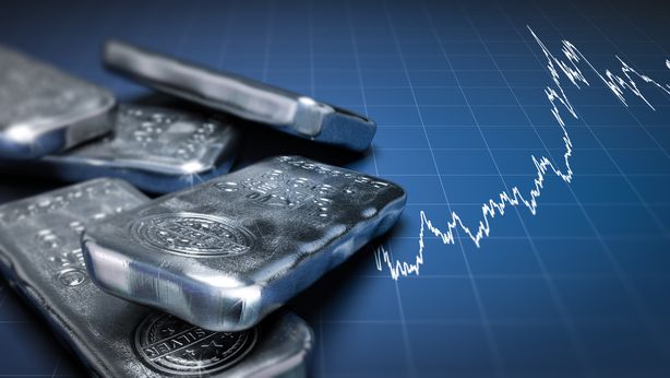 Argento, dopo GamesStop, piccoli investitori di Reddit puntano sul metallo. Quotazioni boom