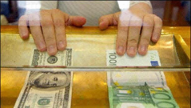 Euro / dollaro, è arrivato il momento della correzione?