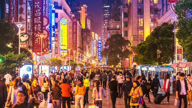 Cina: rallentano i consumi, attesi nuovi stimoli