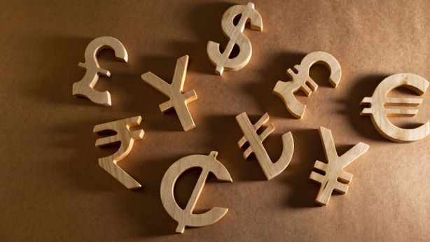 Grecia a corto di euro, rimonta l’idea di una moneta parallela