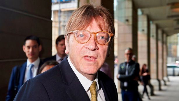 Elezioni europee, alleanza anti populisti: Verhofstad chiama Macron