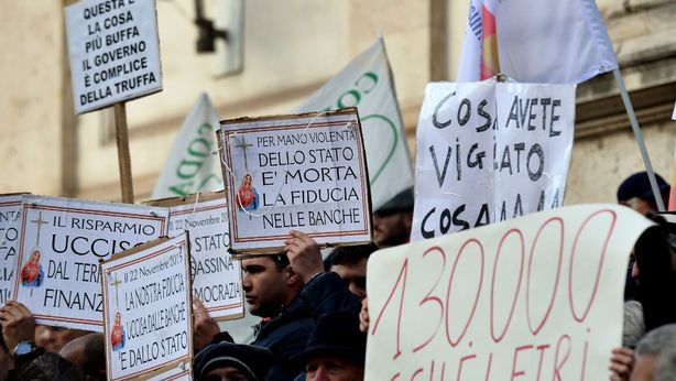 Banca Etruria: indagato papà Boschi e chiesto sequestro beni