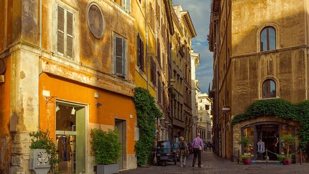 Deflazione in 11 grandi città. In Italia si esce di meno dopo attentati Parigi