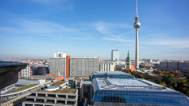 Inflazione Eurozona resterà sotto zero per mesi, Bce agirà