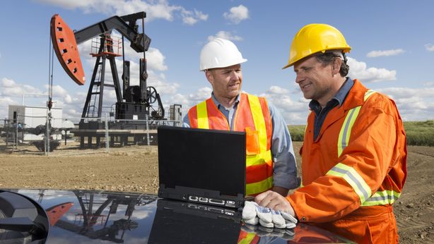 Petrolio, gli Usa rilasciano scorte strategiche per frenarne la corsa