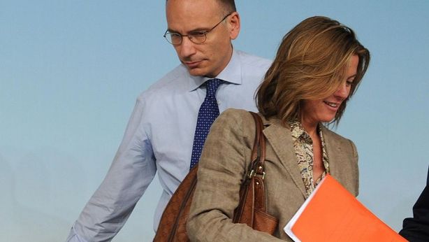 Letta e Lorenzin rischiano denuncia per crimini umanità