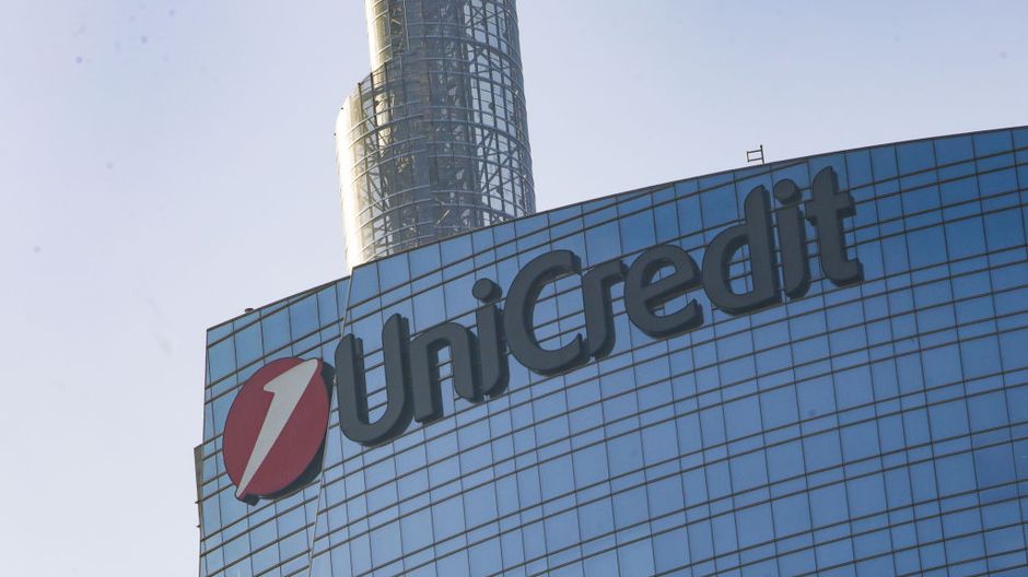 Scope: UniCredit, esito offerta su Commerzbank non ha implicazioni immediate su rating