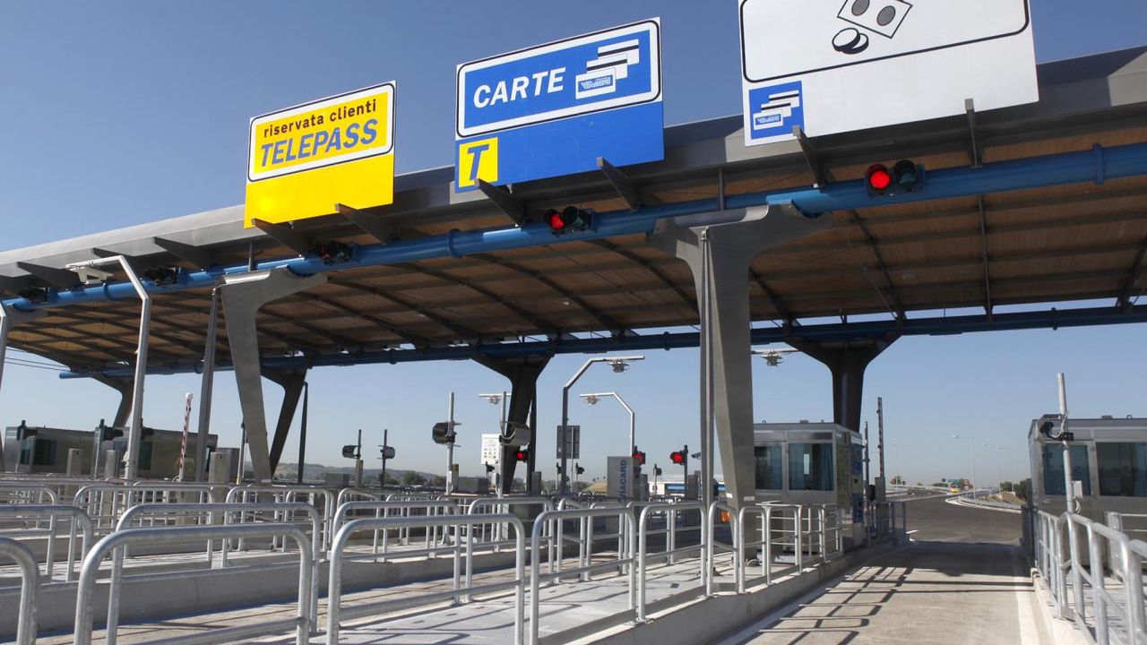 Pedaggi autostradali più cari dal 1° agosto: stangata estiva da 90 milioni per i cittadini