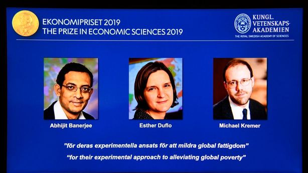 Premio Nobel per l’economia a tre ricercatori che combattono la povertà