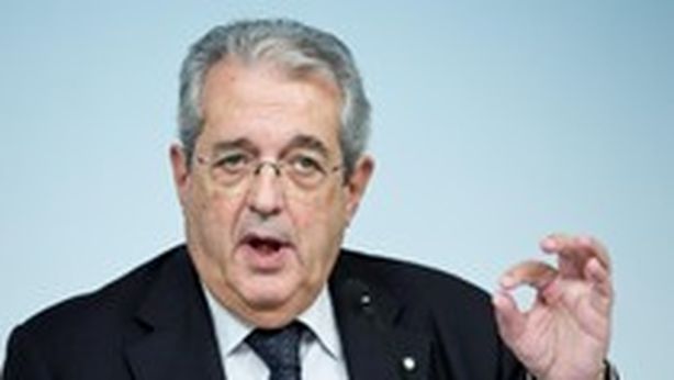 Manovra antideficit: “tagli spese e vendite immobili”