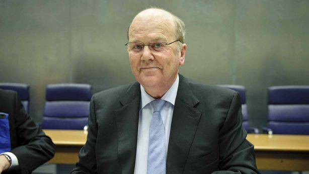 Irlanda: ministro Finanze “orso”, molla azioni e compra oro