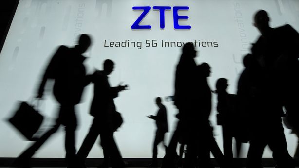 Dazi Usa: legge punta a colpire Huawei e ZTE, hi-tech in rosso