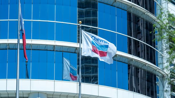 Chevron e HELLENiQ ENERGY: accordi di esplorazione in Grecia