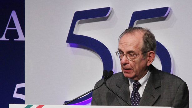 Italia, tagliate stime Pil: +0,6% nel 2015. Debito si gonfierà ancora