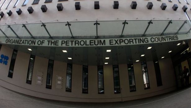 Petrolio, senza accordo Opec prezzi giù fino a $35 nel 2015
