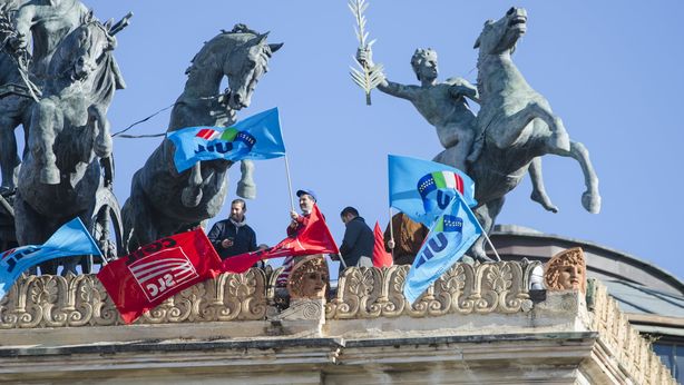 Lavoro, 7,3 milioni di dipendenti in attesa rinnovo contratto