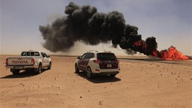 Libia, Isis bombarda due bacini petroliferi, danneggiato gasdotto