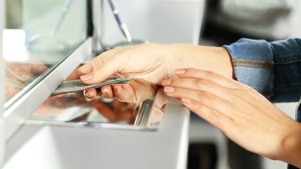 Italiani confermano avversità al rischio, cresce liquidità parcheggiati nei conti correnti