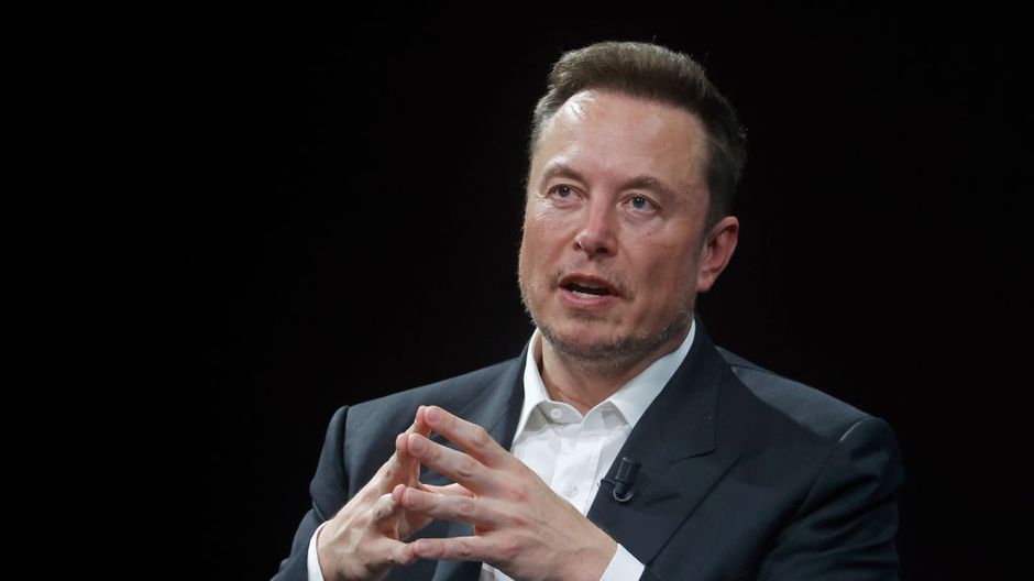 UE accusa Elon Musk: X inganna gli utenti e viola le norme sui contenuti online