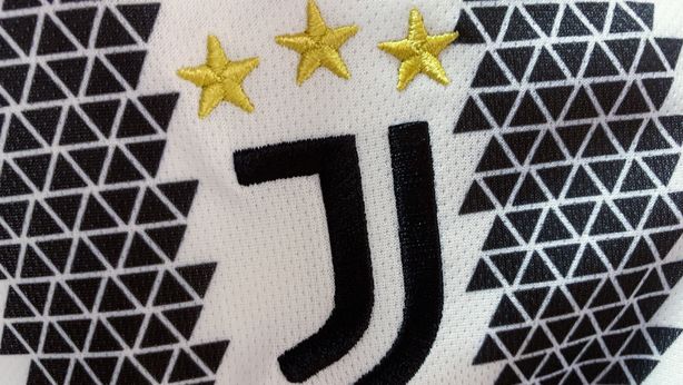 Juventus penalizzata di 10 punti. Adesso è fuori dalle Coppe