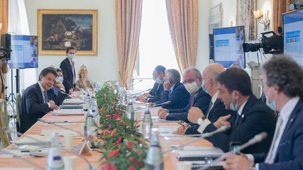 Stati Generali, oggi il confronto con Confindustria