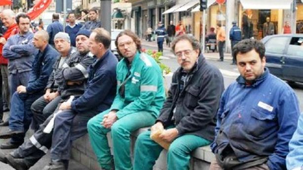 La tassa beffa per chi ha assunto i licenziati
