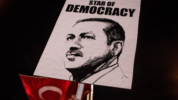 Erdogan contro rettori e docenti: “Cacciati senza passare dai tribunali”