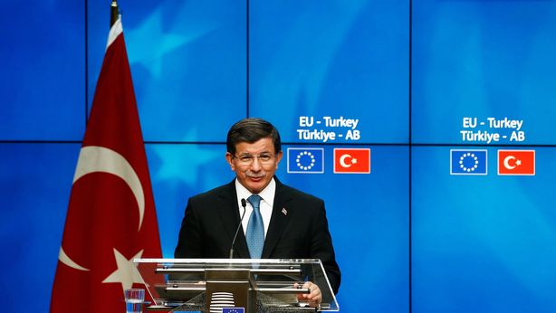 Migranti: da Ue altri miliardi alla Turchia. Onu: “accordo illegale”