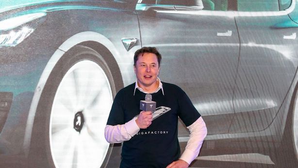 Musk: persi 7 miliardi in un giorno, ma resta il più ricco al mondo