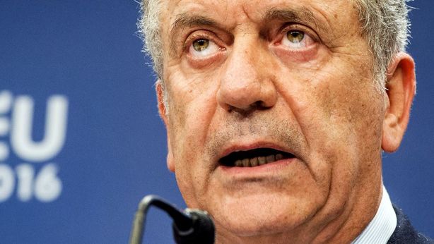 Migranti, Ue spaccata. All’Austria: “illegale tetto richieste asilo”