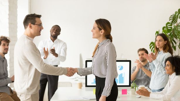 Hays: la gratificazione del capo motiva più dei benefit aziendali