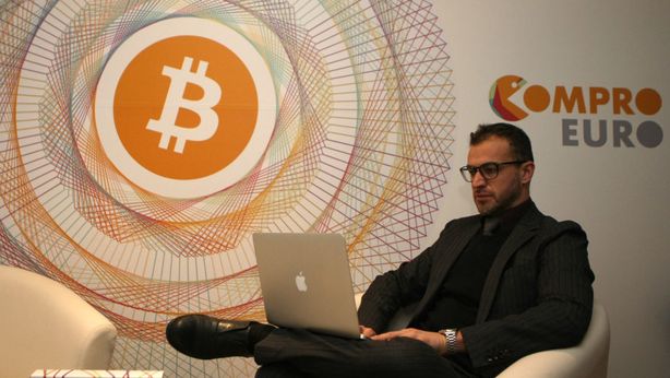 Fisher: Bitcoin? “La bolla più grande della storia”