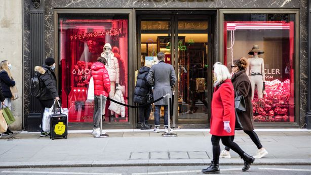 Moncler: gli ultimi report degli analisti, titolo sui massimi