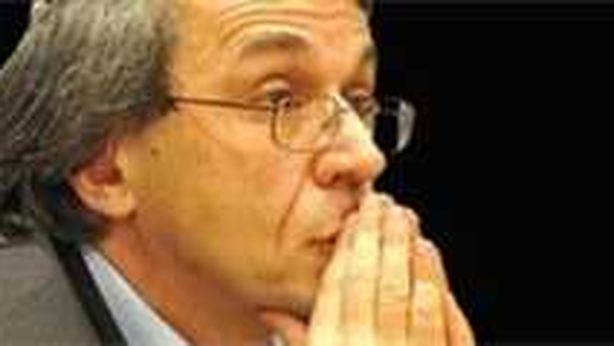 Il gioco delle tre carte di Enrico Letta