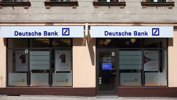 Deutsche Bank: perquisizioni a sede Francoforte, mistero su indagini