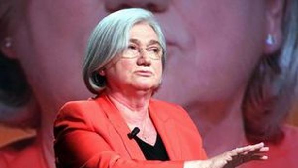 PD ora chiede governo con M5S: “Molliamo Berlusconi”