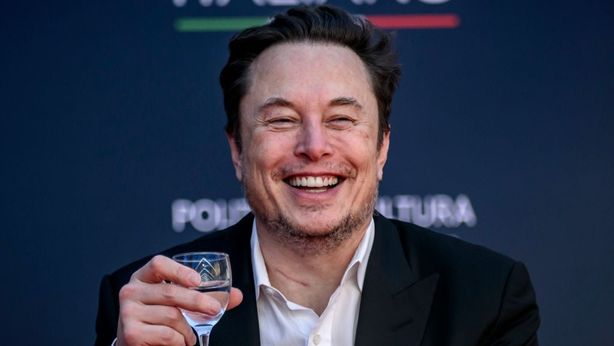 Tesla: trimestrale sopra le attese mette le ali al titolo (+22%)