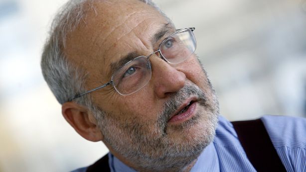 Stiglitz: eliminare paradisi fiscali, tasse minime fino 20% in Usa e Ue