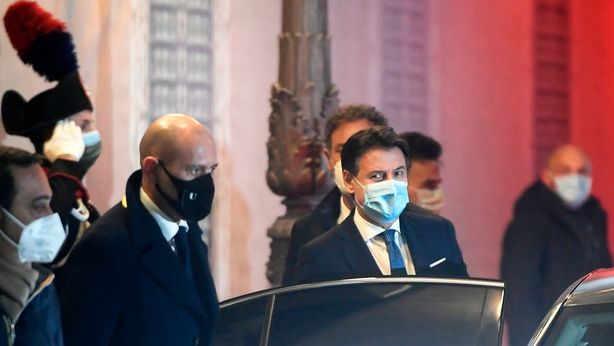 Crisi di Governo, il 57% degli italiani vuole le dimissioni di Conte