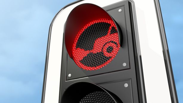 L’Europa mette al bando auto diesel e a benzina dal 2035