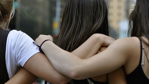 Violenza contro le donne, c’è anche quella economica. Che cosa è