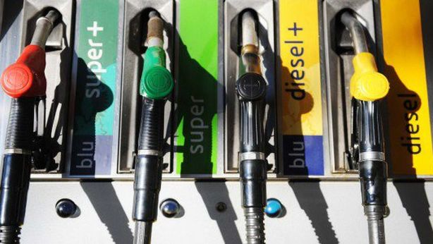 Benzina: riduzione accise posticipata al 2 maggio