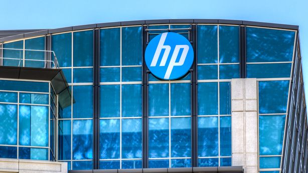 HP si prepara allo spin off: a casa fino a 30.000 dipendenti