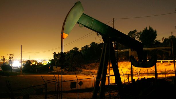 Petrolio giù malgrado tensioni geopolitiche: prezzi potrebbero calare ancora