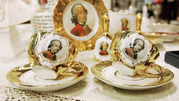 Antiquariato, tra investimento e passione