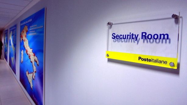 Poste Italiane debutta in Borsa, titolo +3% poi dietrofront