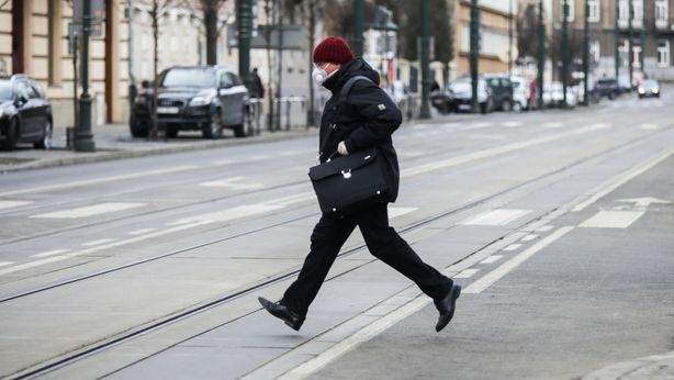 Imprese: torna l’ottimismo anche in Italia ma pesa l’incertezza economica