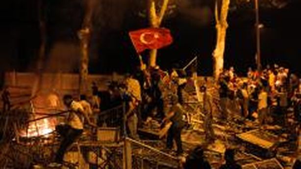 Caos Turchia. Crollo lira e fuga capitali?