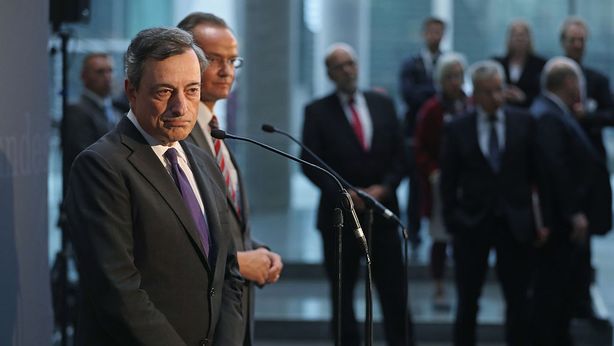 Draghi e il dilemma dei BTP: a rischio se stacca la spina QE