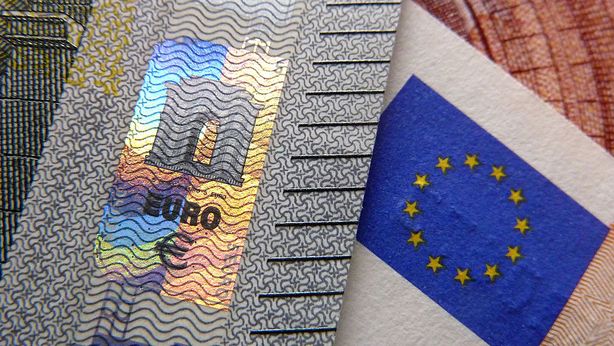 Bonus professionisti di maggio, ministero assicura: “Versamento a giorni”